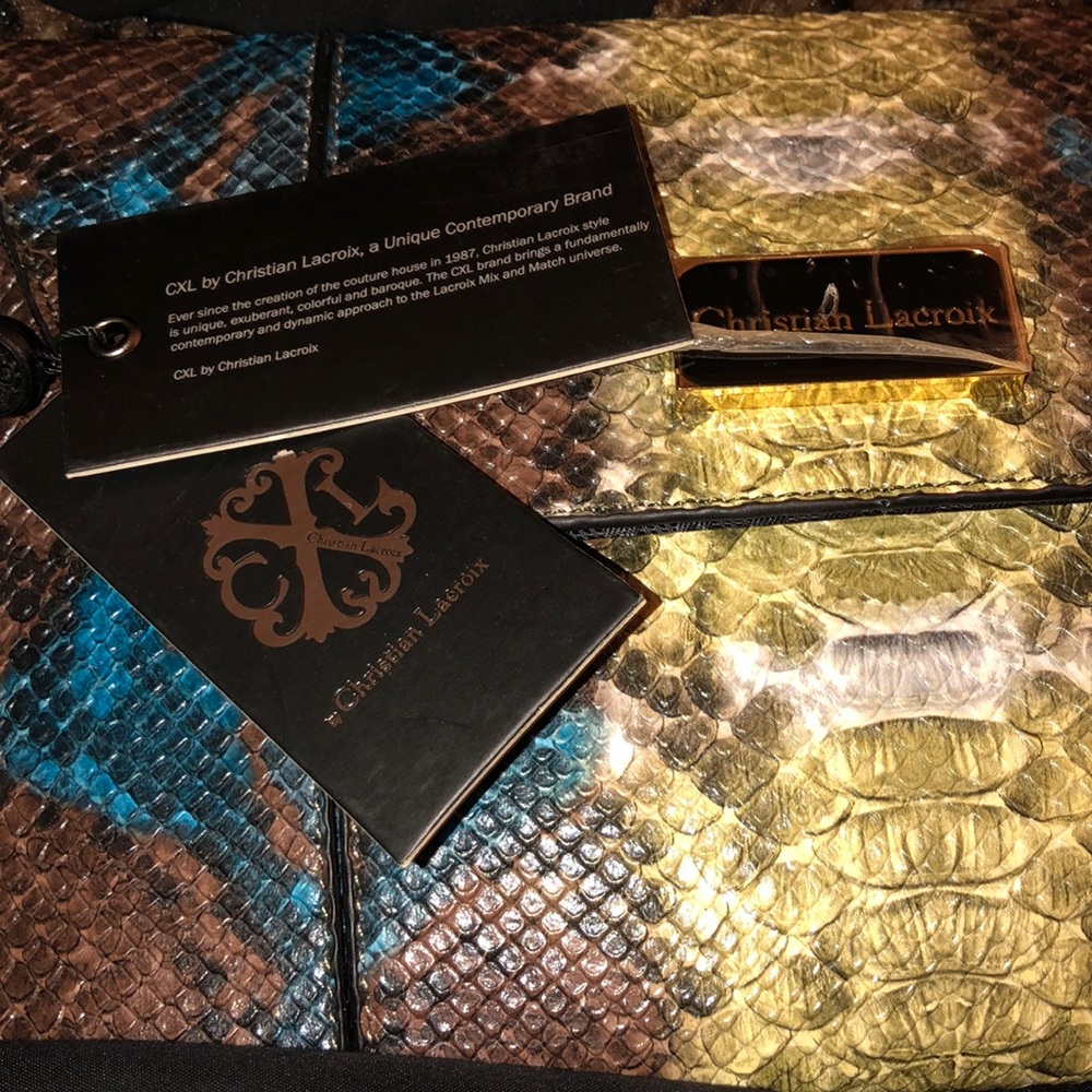 Clutch - Picture 2 of 8